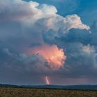 Freistehende Nachtgewitter