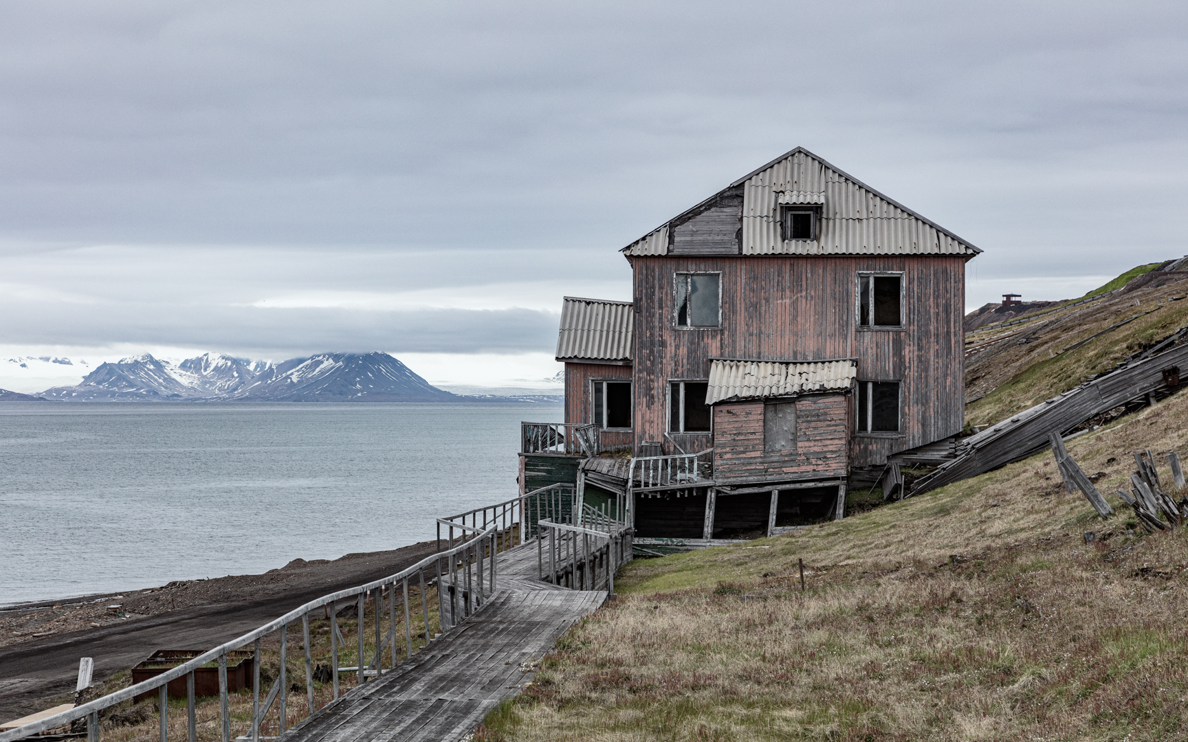 Freitag nach Marodistan: Haus mit Meerblick