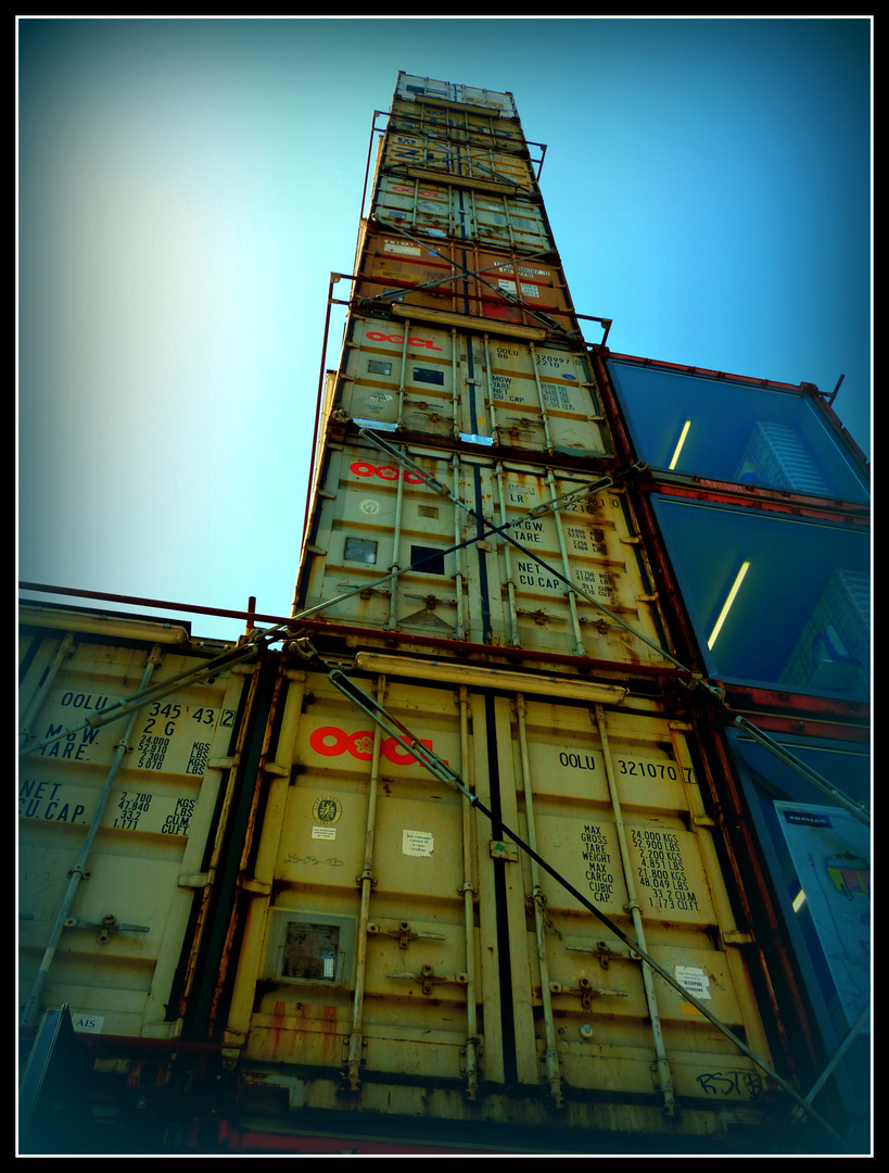 Freitag Turm in Zürich