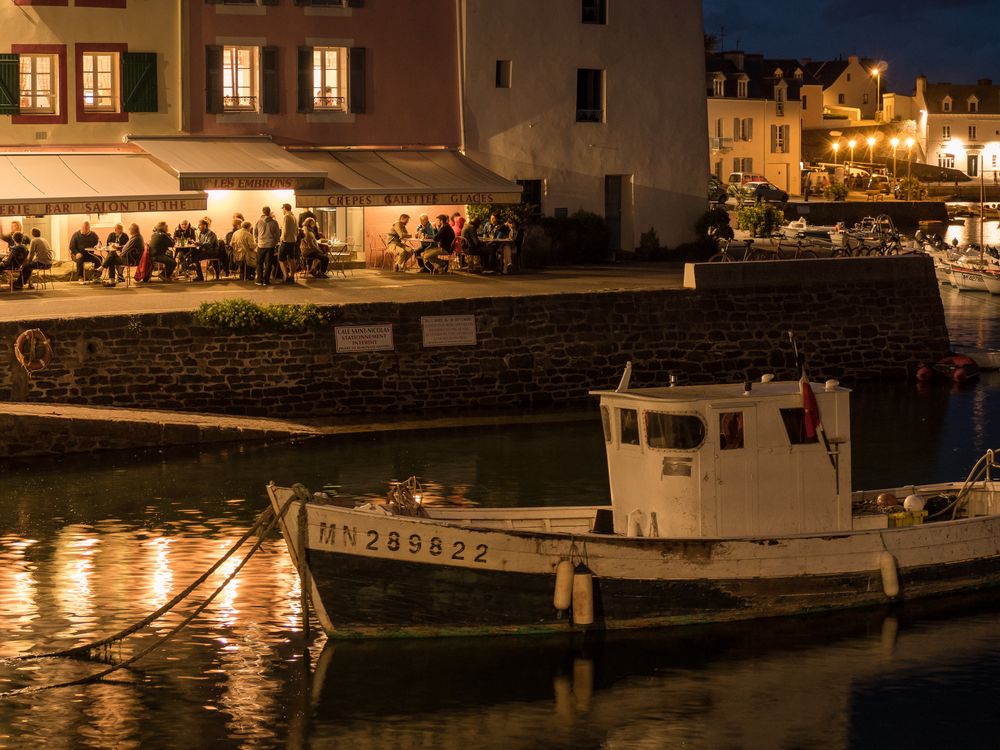 Freitagabend am Hafen von Sauzon