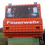 Freiwillige Feuerwehr Feldhausen will ins Guinness-Buch der Rekorde / Der fertige Feuerwehrwagen