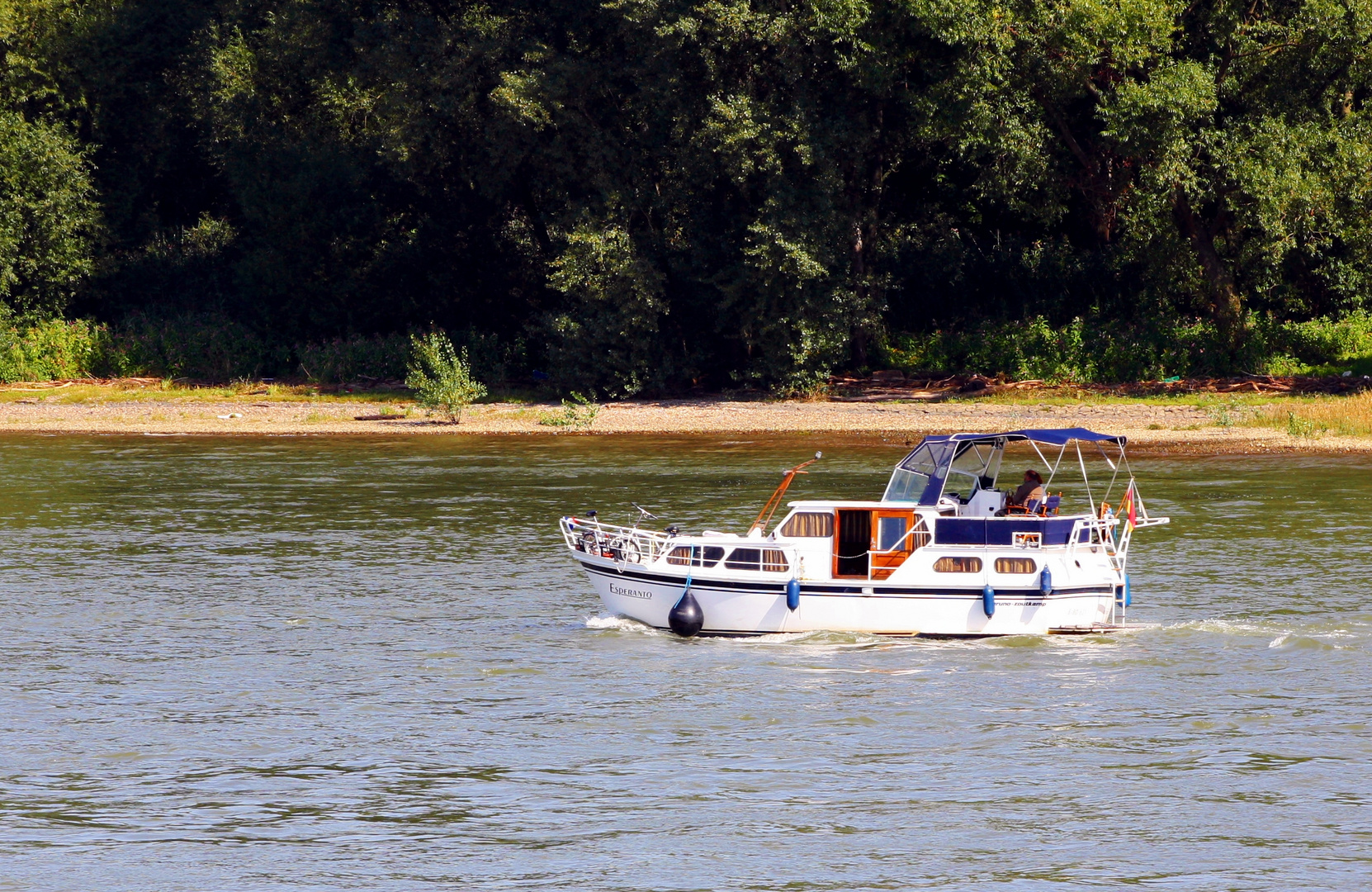 Freizeit auf dem Rhein