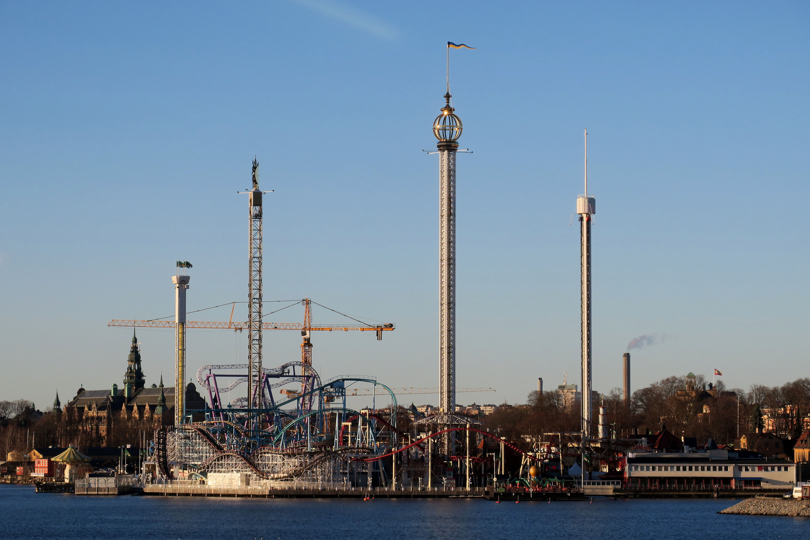 Freizeitpark Gröna Lund.....................