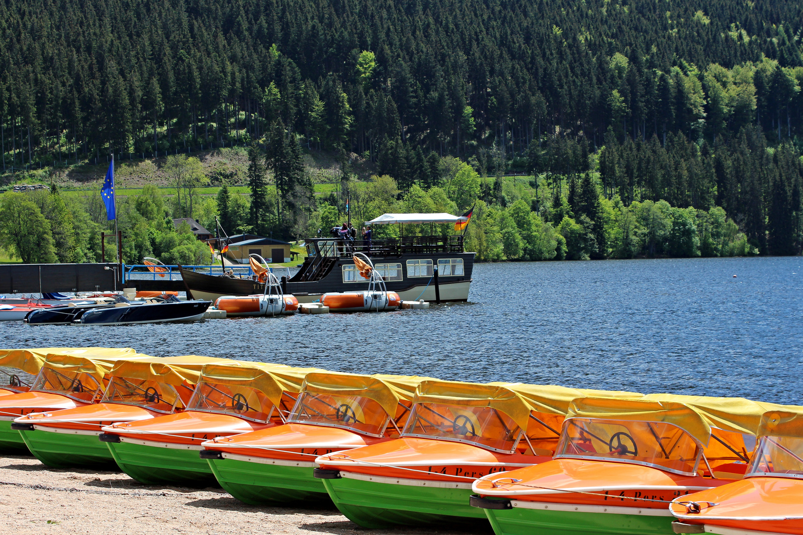 Freizeitvergnügen am Titisee -2-