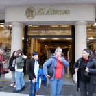 FRENTE DE LA LIBRERIA EL ATENEO