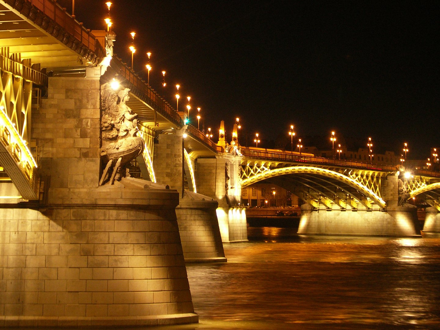 Freshly renovated - Budapest, Margit-híd, 1876-2012