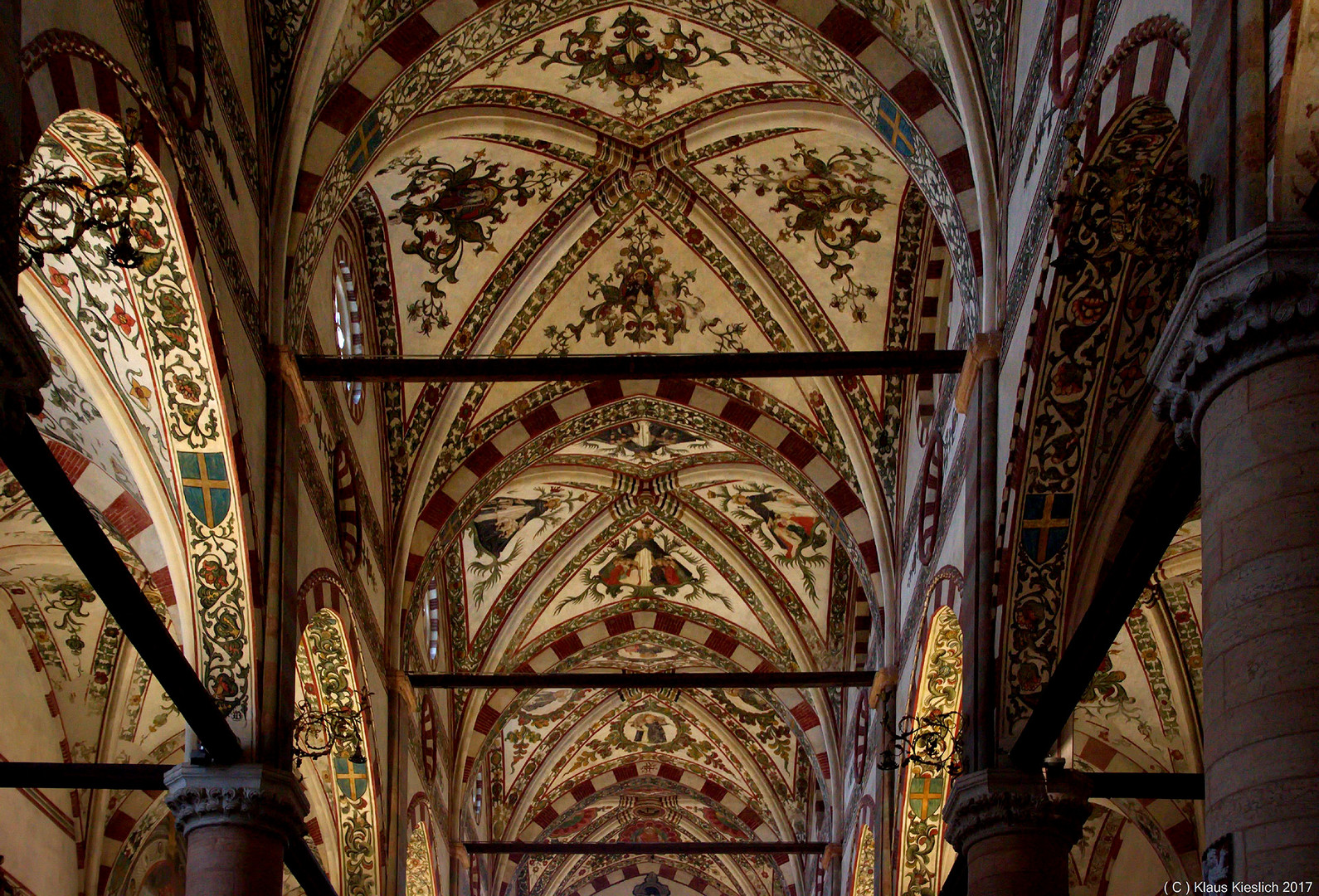 Freskendecke in der Chiesa St Anastasia in Verona