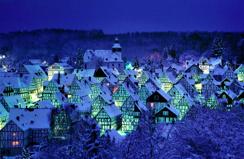 Freudenberg...Dort kann man (s)ein "Blaues Wunder" erleben Foto & Bild | architektur