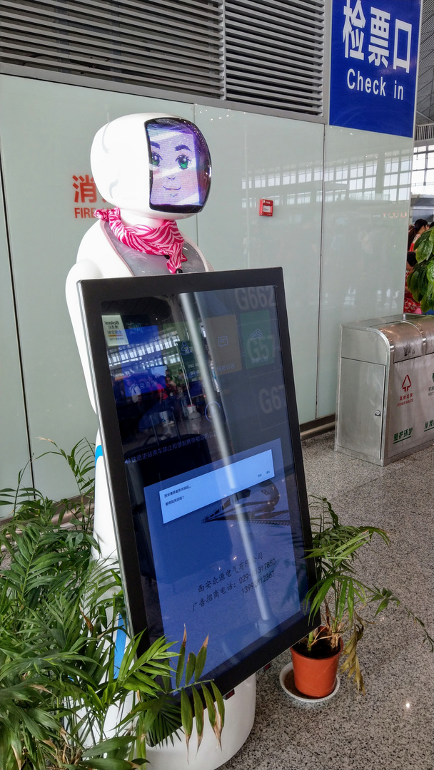 Freundliche Auskunft am Bahnhof in Xi’an