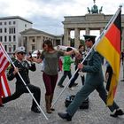 Freundschaft am Brandenburger Tor