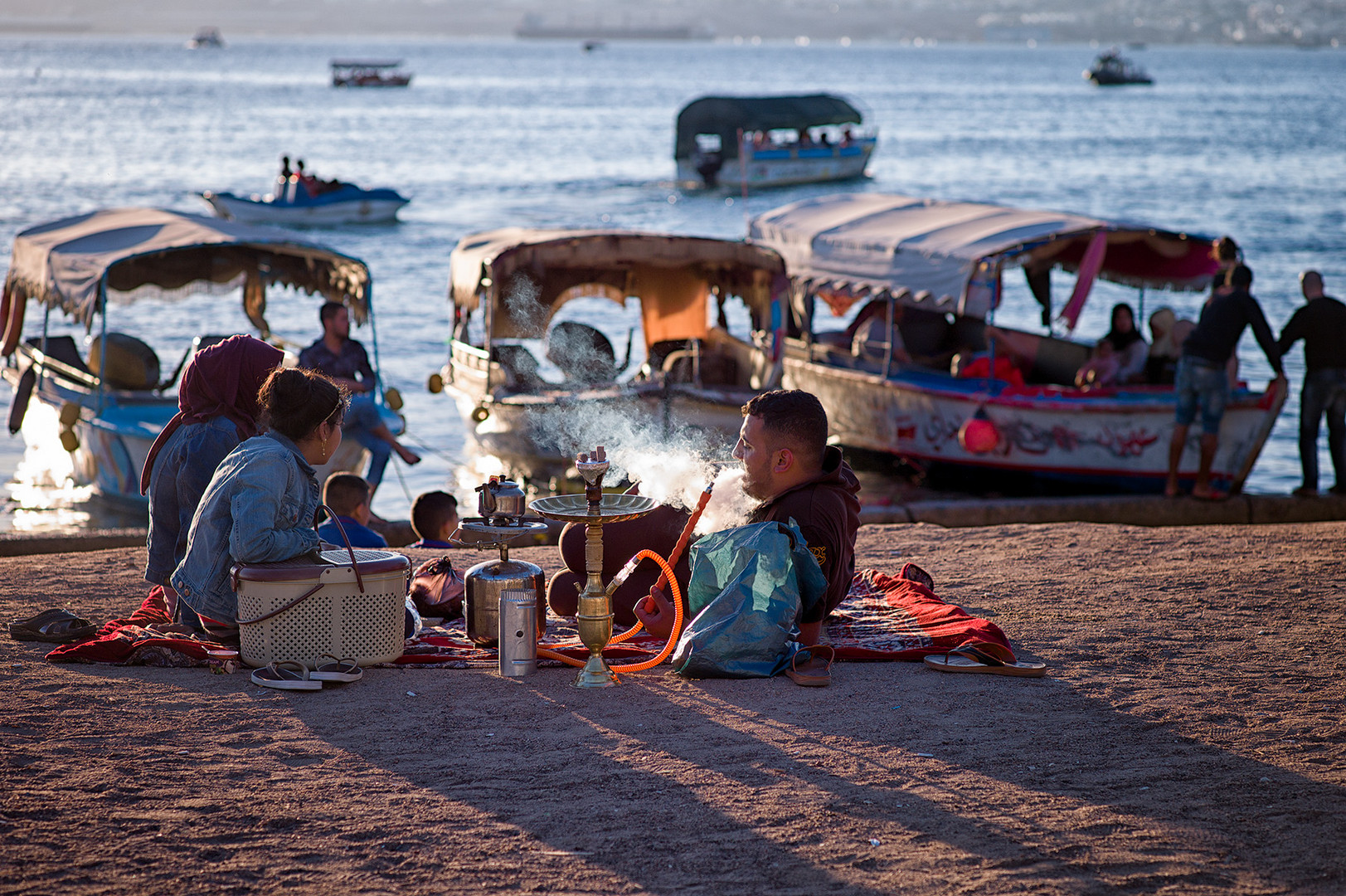 Friday afternoon at the seaside in Aqaba