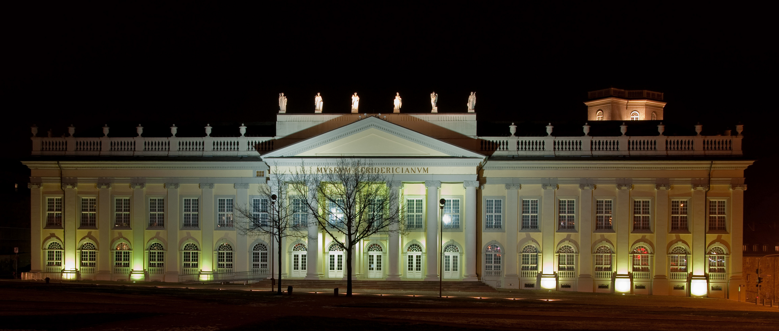 -- Fridericianum --