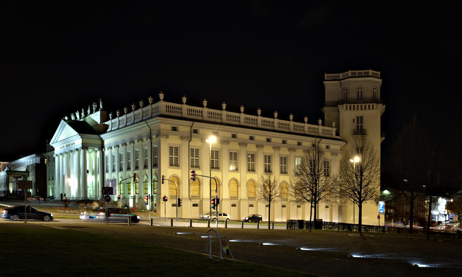 Fridericianum mit Zwehrener Turm..