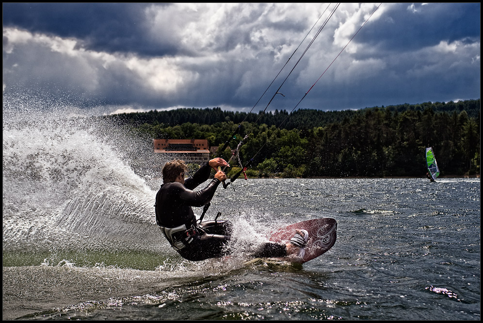 friede freude heiter kite