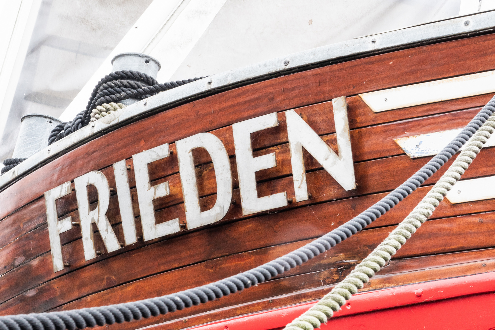 "Frieden" festgemacht in Zingst