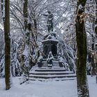 Friedensdenkmal mit Schnee