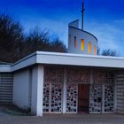 Friedenskapelle auf dem Haarberg zur blauen Stunde