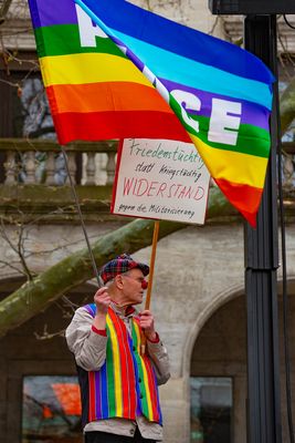 Friedenstüchtig statt Kriegstüchtig