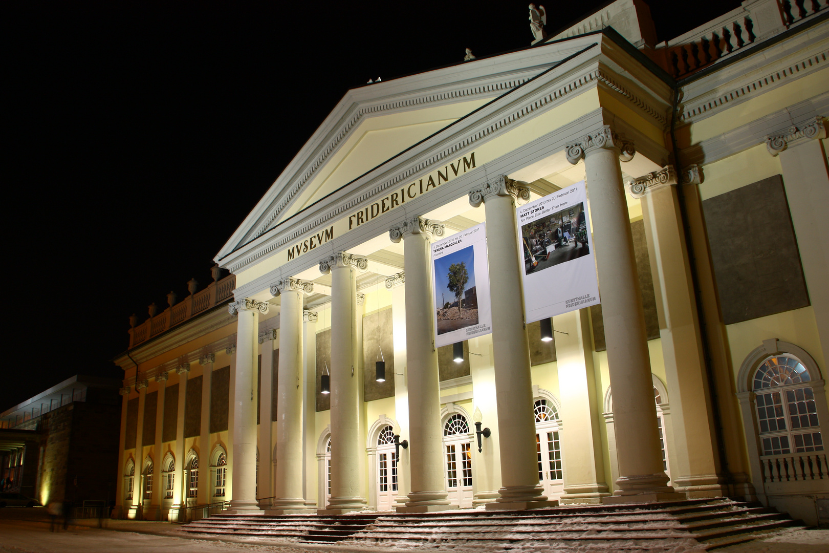 Friedericianum in Kassel bei Nacht