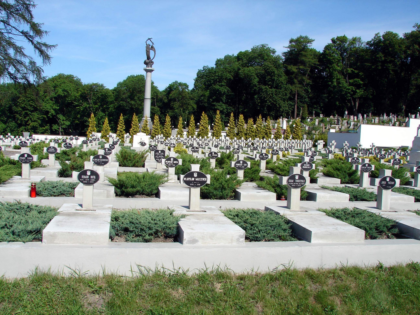 Friedhof der Verteidiger von Lviv