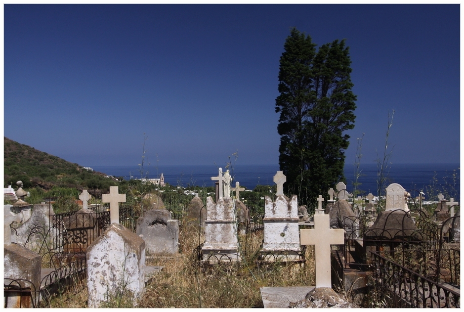 Friedhof mit Meerblick