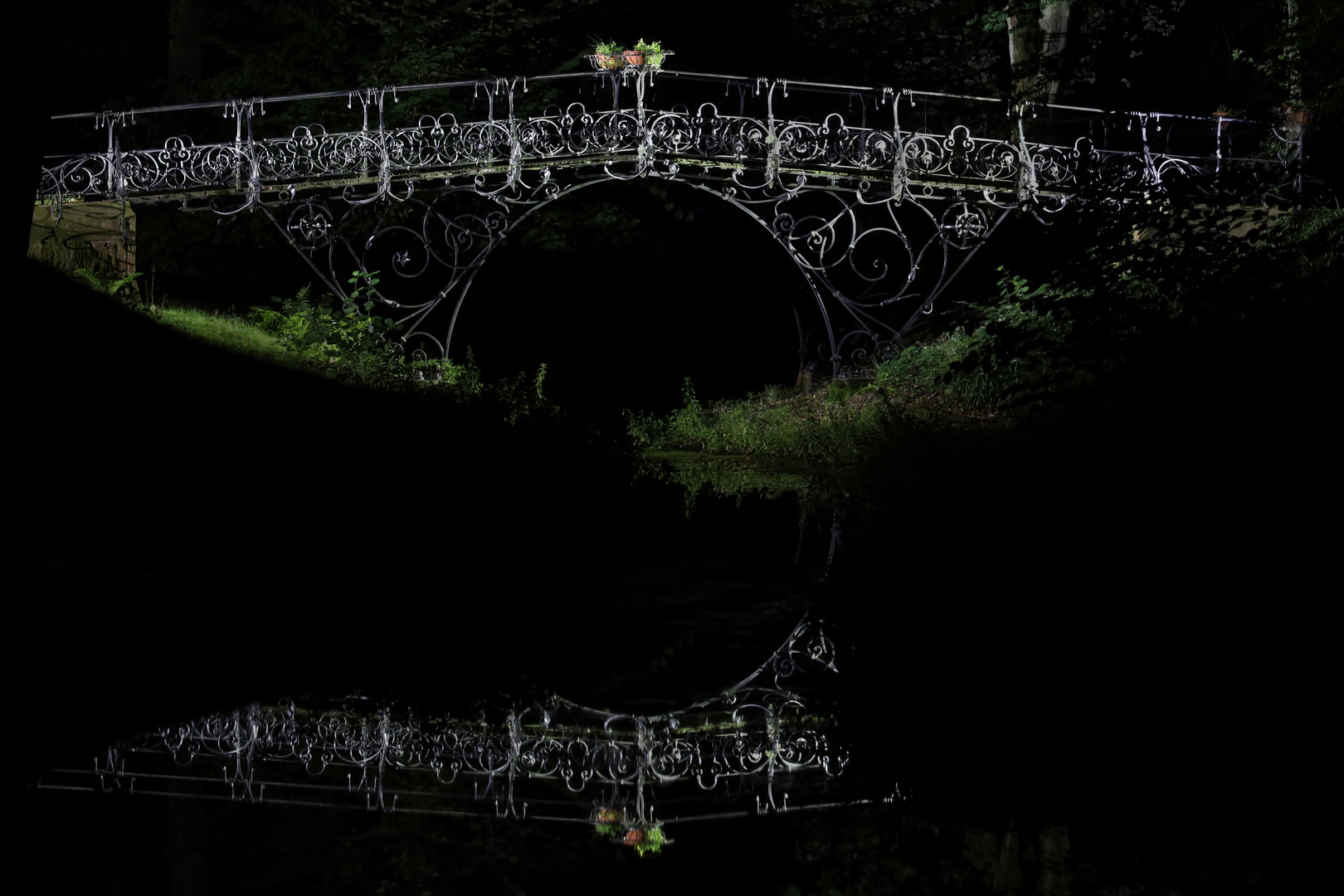 Friedhof Ohlsdorf Fussgängerbrücke Südteich II - Ohlsdorf cemetery pedestrian bridge south pond II