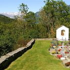 Friedhof Surcasti (GR/CH) in der Val Lumnezia