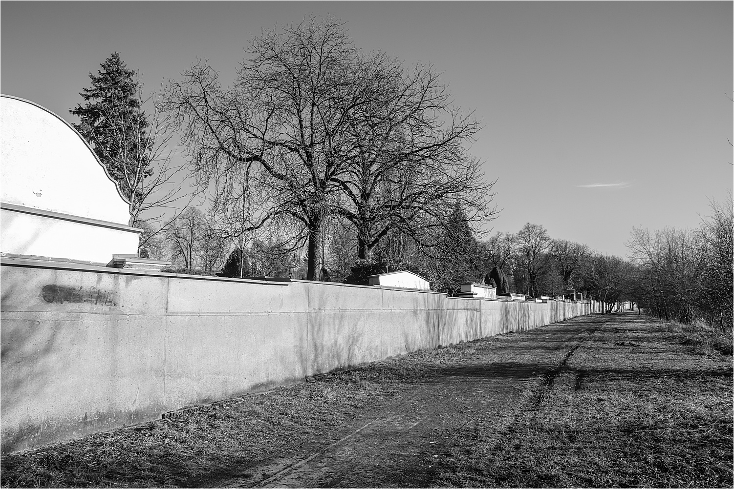 Friedhofsmauer