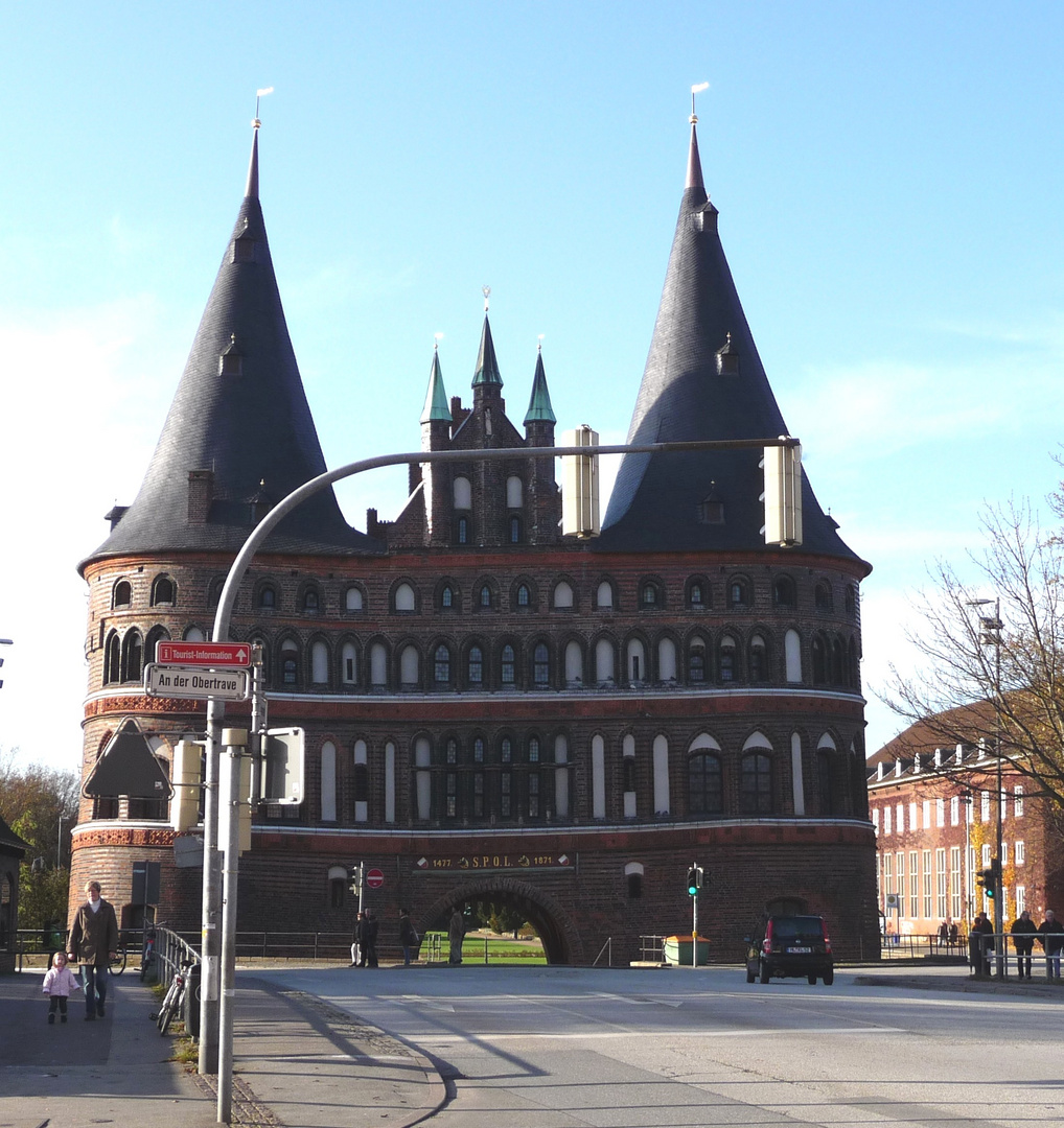 Friedliches Holstentor