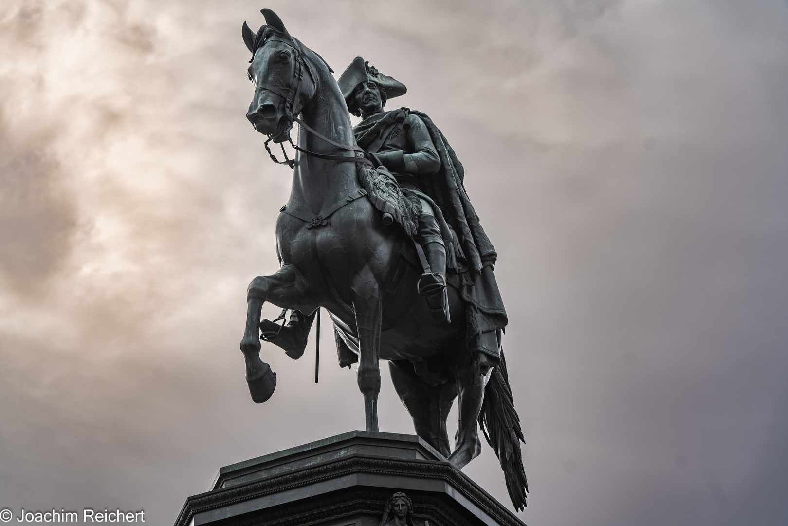 Friedrich der Große hoch zu Pferde