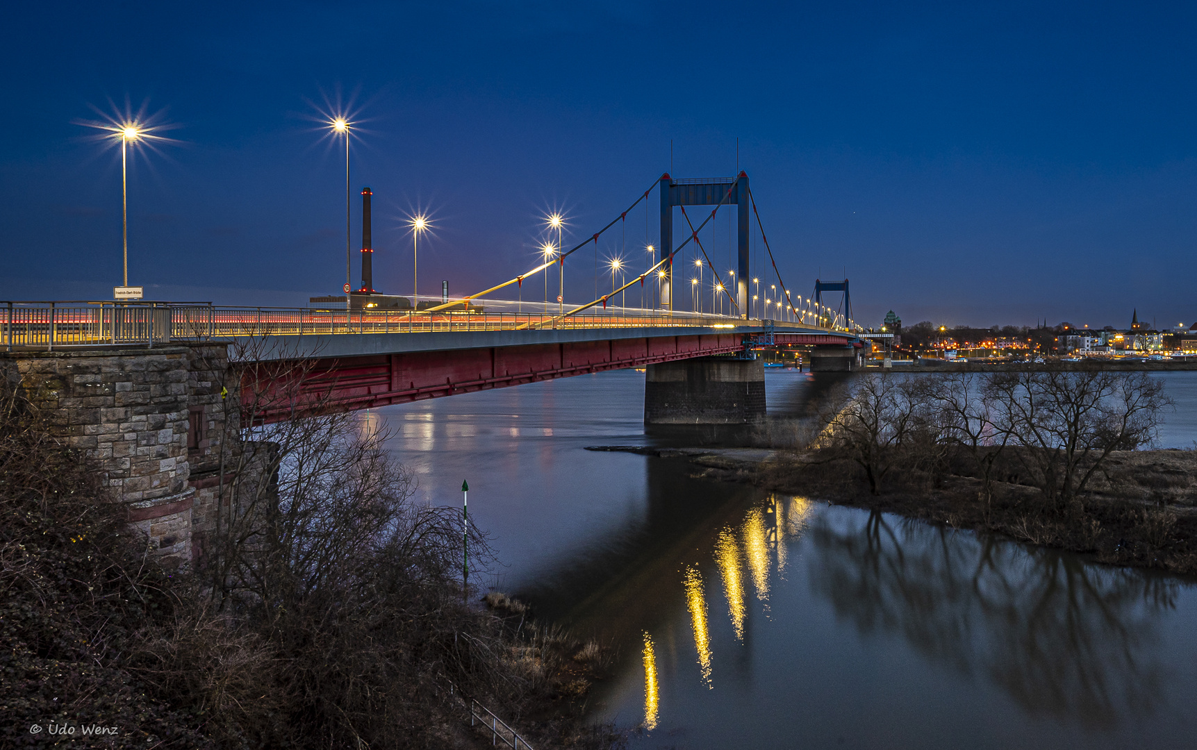 Friedrich-Ebert-Brücke 