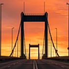 Friedrich-Ebert-Brücke im Sonnenaufgang