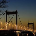 Friedrich-Ebert-Brücke zur BLAUEN STUNDE