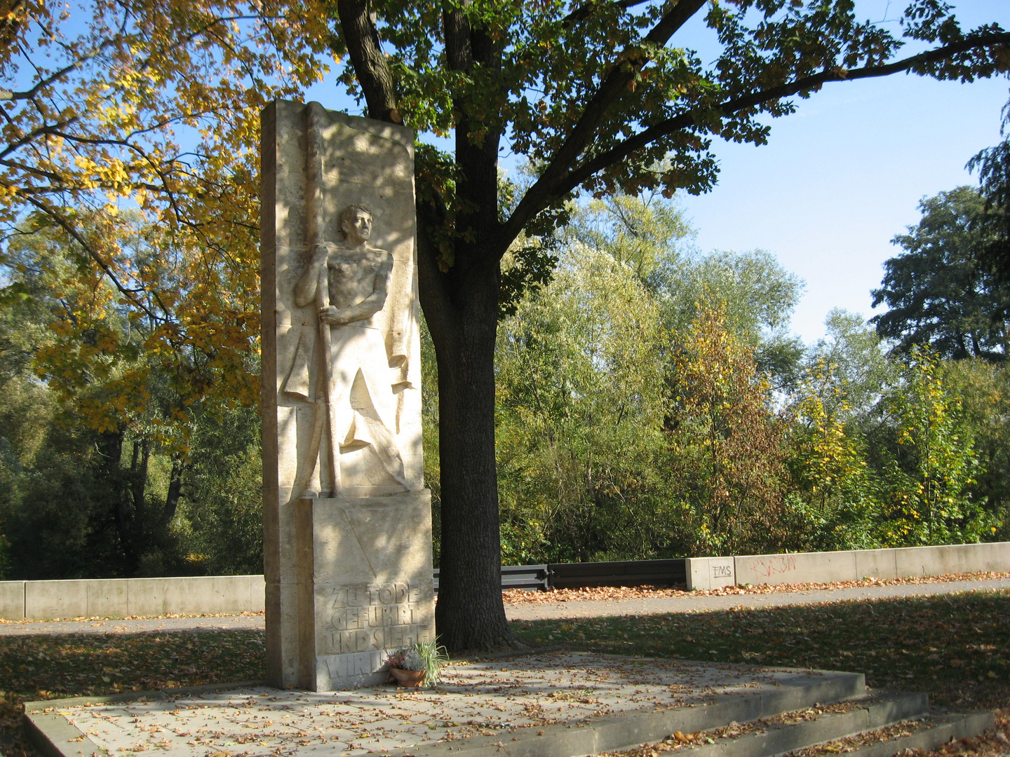 Friedrich Press XI Ehrenmal in Flöha