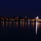 Friedrichshafen bei Nacht