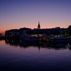 Friedrichshafen bei Sonnenuntergang und Blauer Stunde 