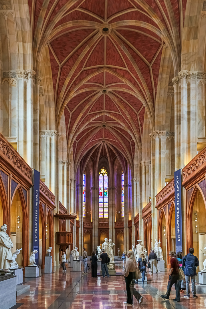 Friedrichwerdersche Kirche mit Skulpturen