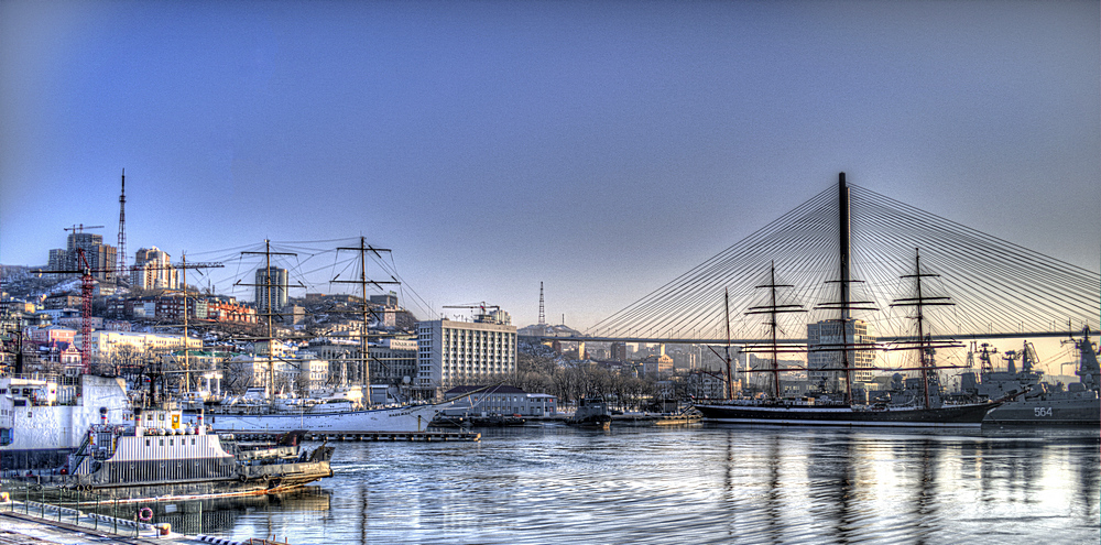 Frigate "Nadezhda" and barque "Sedov"