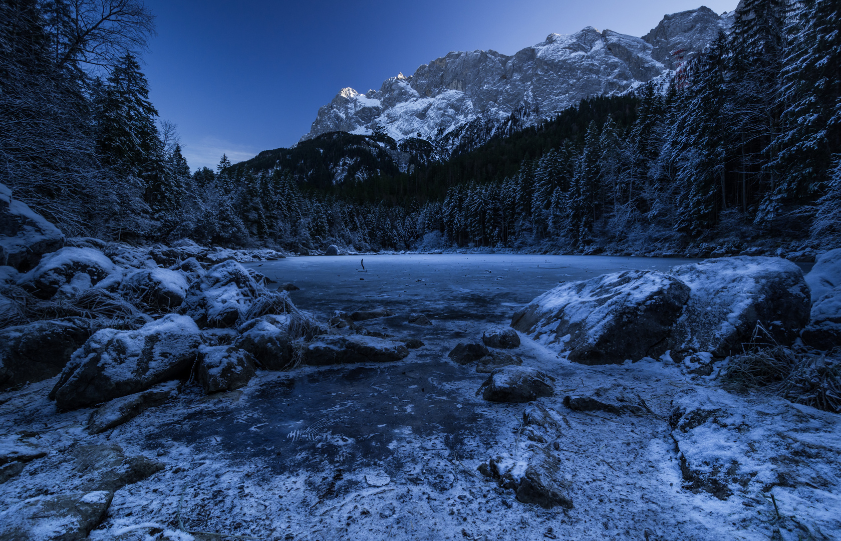 Frillensee am Eibsee an der Zugspitze 