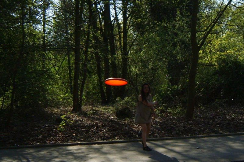 Frisbee - Light