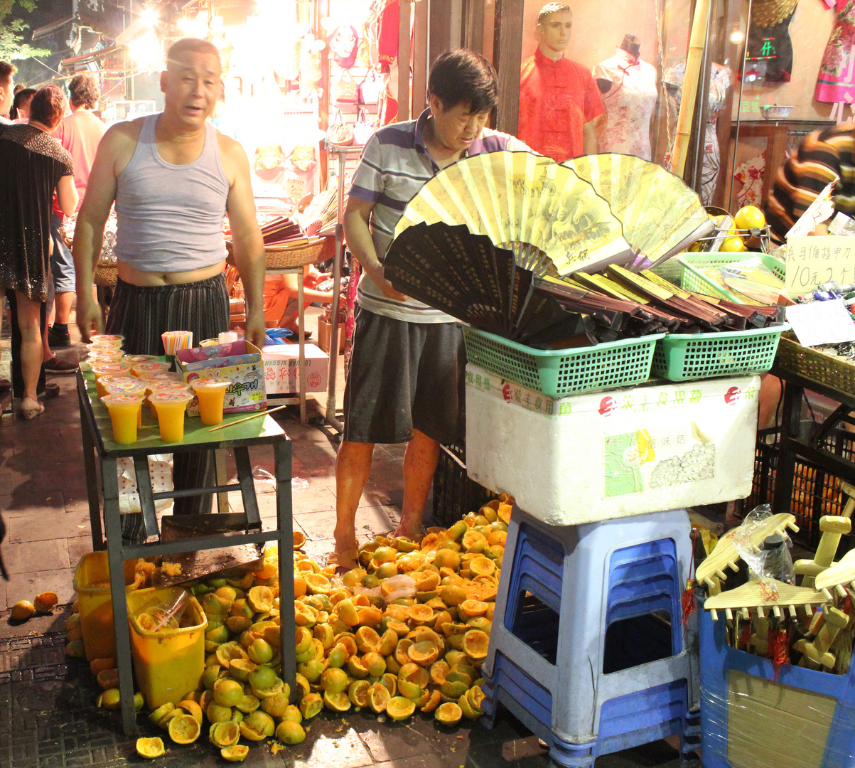 ... frisch gepresst auf einem Markt in Xian -