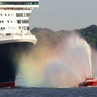 frische Brise ... die Queen Mary im Jubiläumsrausch !