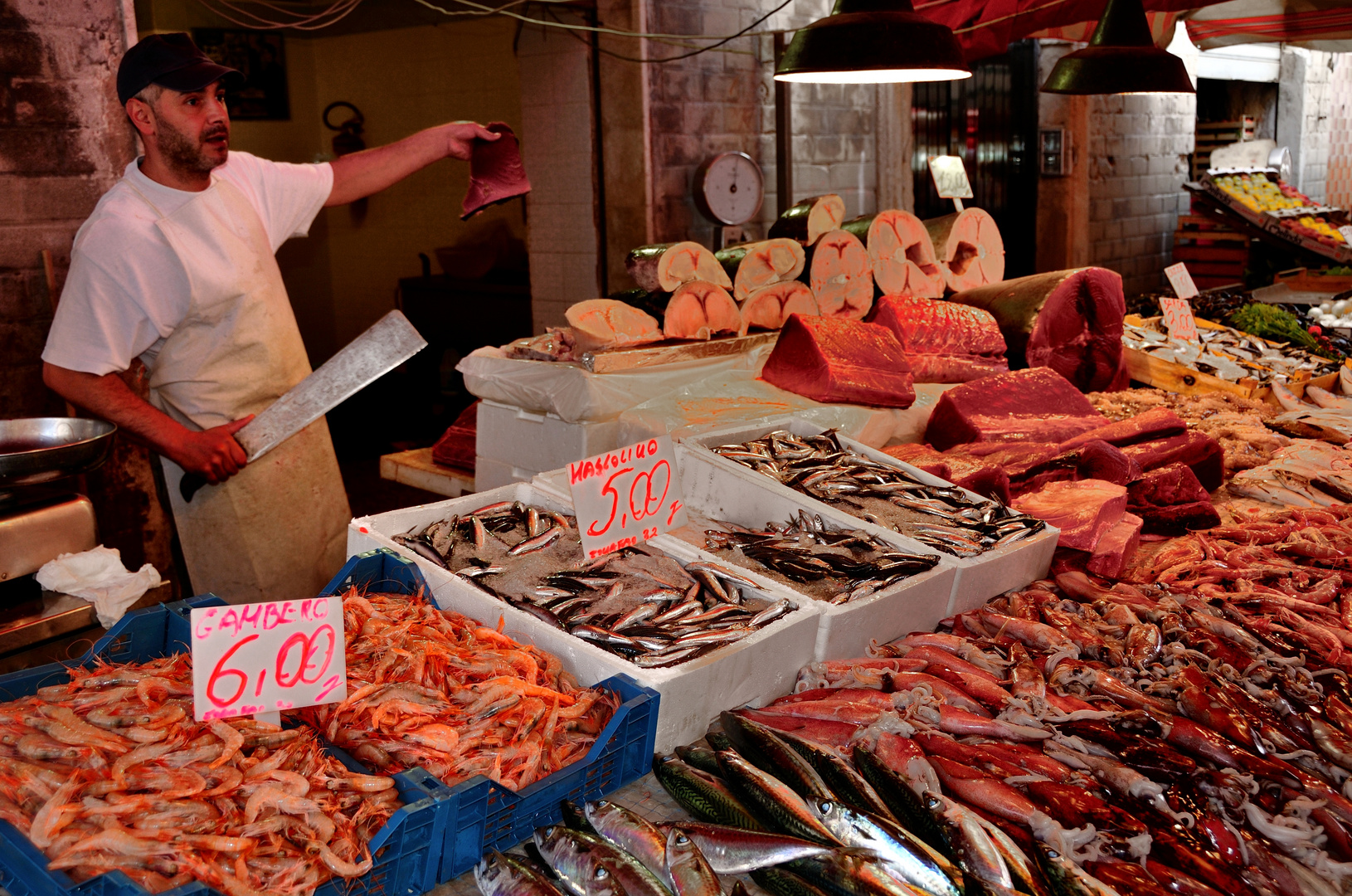 Frischer Fisch vom Fischmarkt in Siracusa