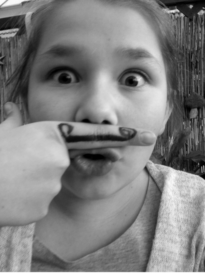 Frl. Moustache :)