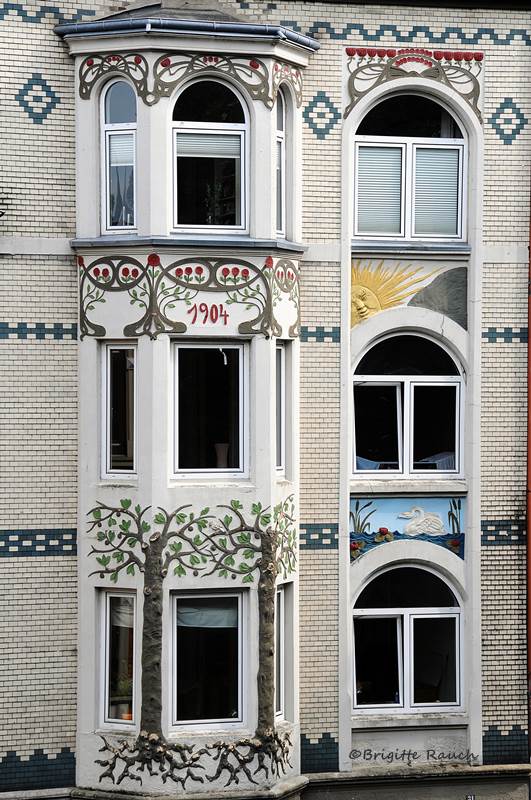 Fröhliche Fassade