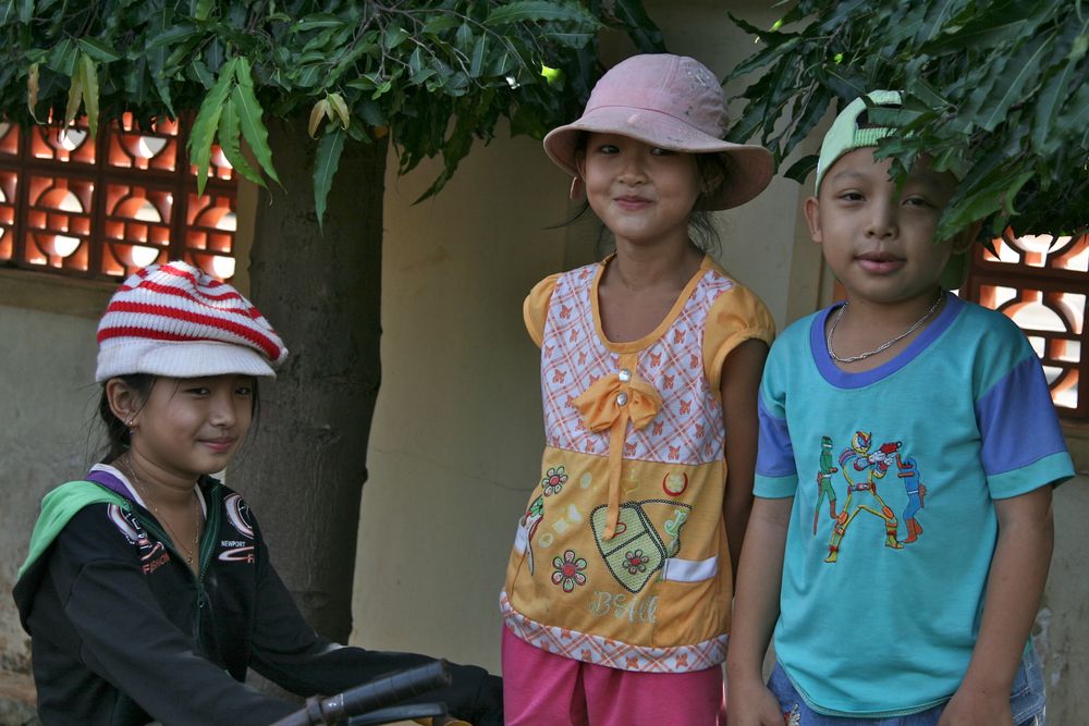 Fröhliche Kinder in Vietnam