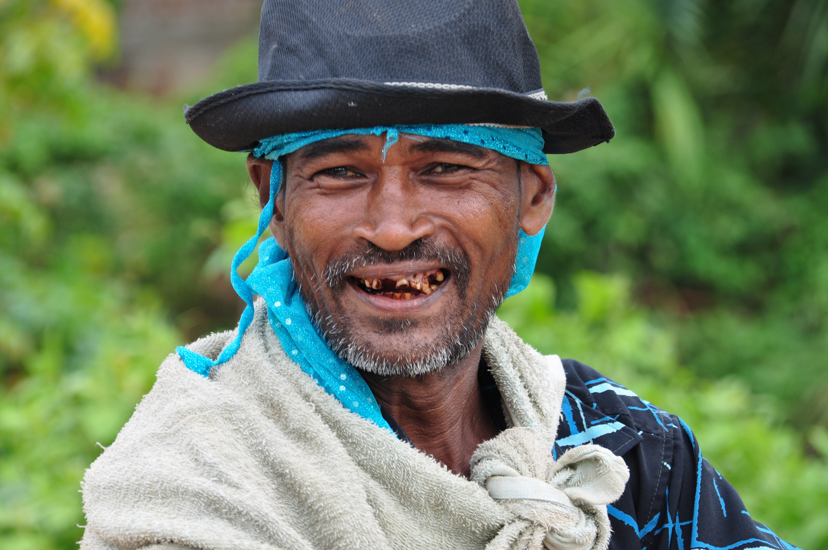 Fröhlicher Arbeiter in Sri Lanka