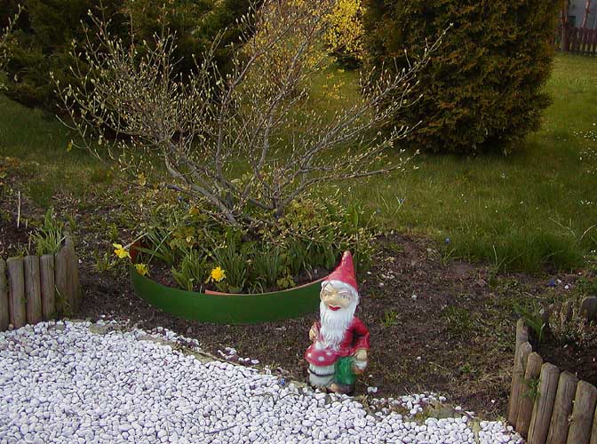 Froehliches Ostergloeckchenangsambel fuer Plüm Chen