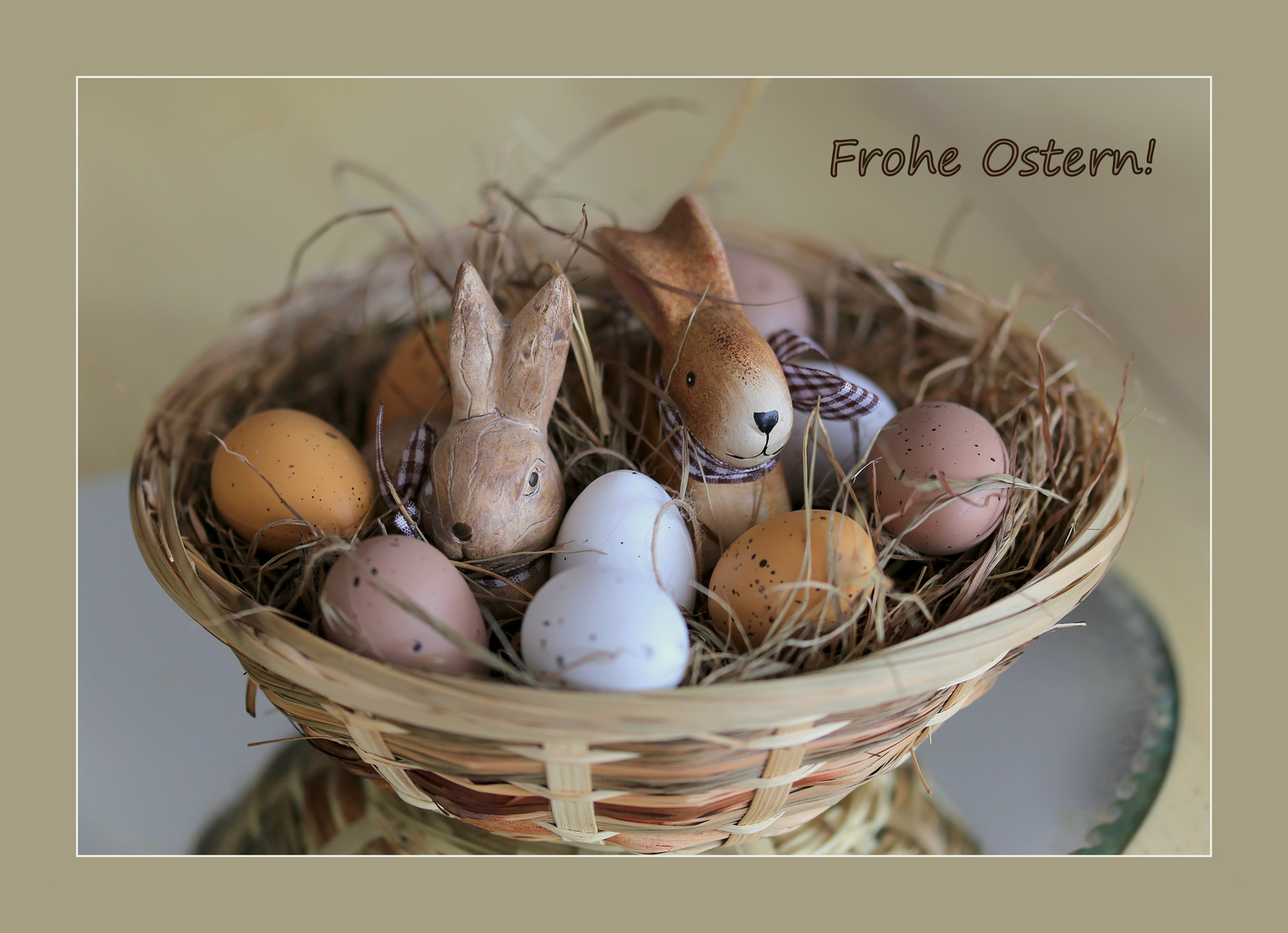 * Frohe Ostern *