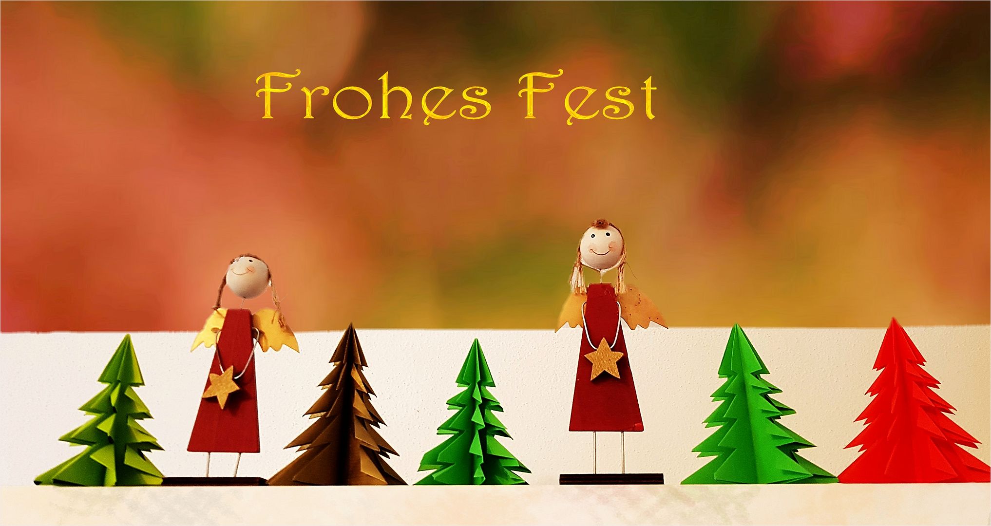 FROHE WEIHNACHTEN